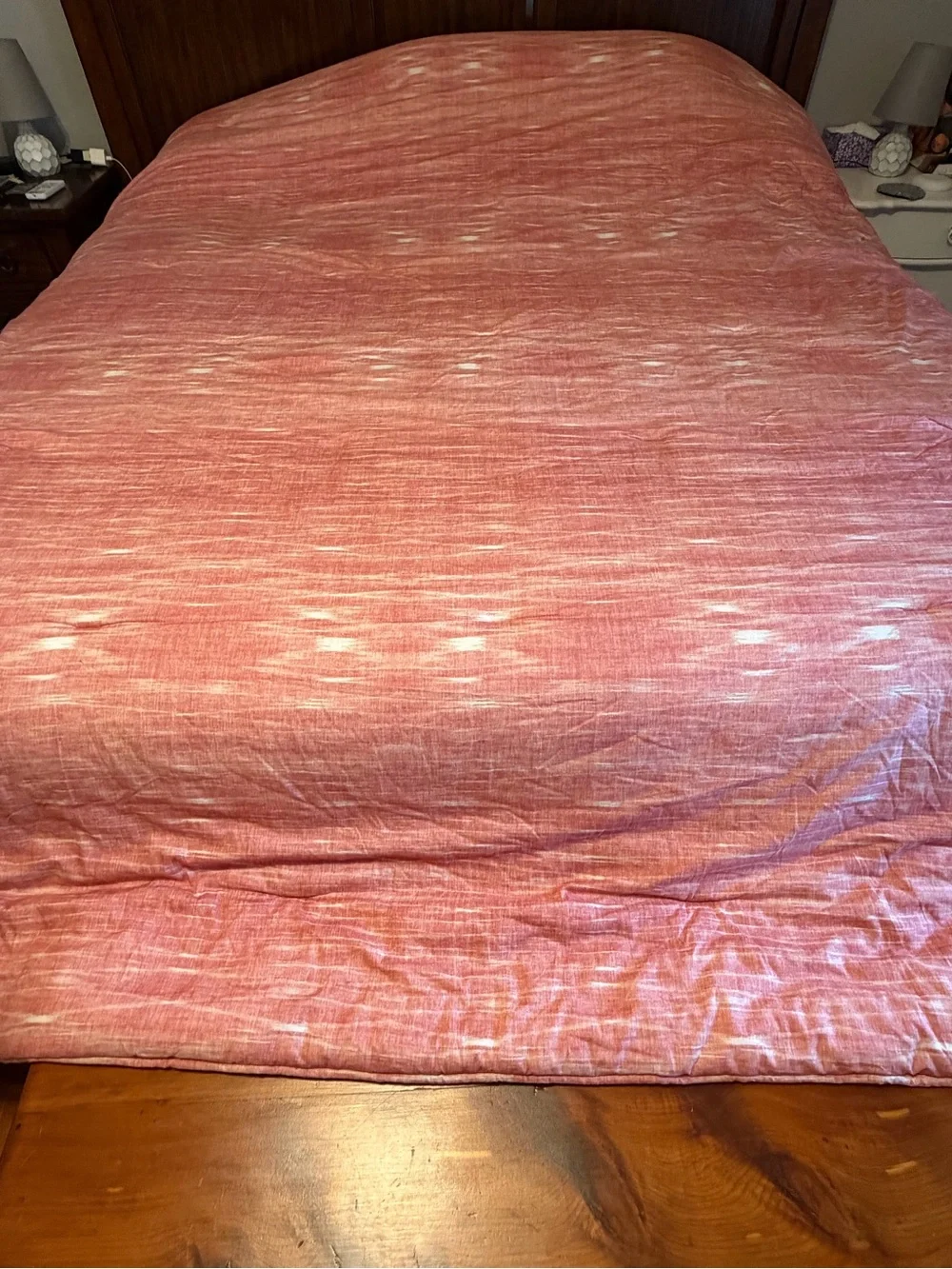 Ralph Lauren Light Blue and Coral Medallion Reversible Cotton King Comforter